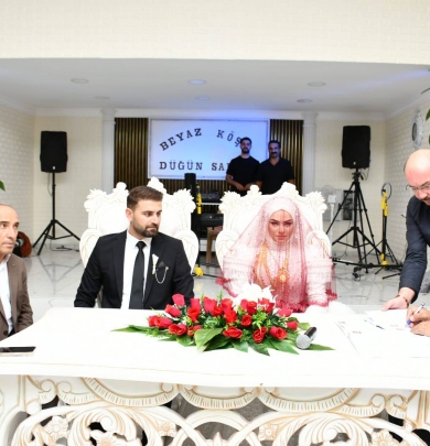 Berivan ile Hüseyin çiftimizin nikah akitlerini gerçekleştirdik.
