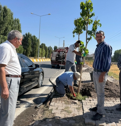 Malazgirt Yolu – Karayolu Kavşağı