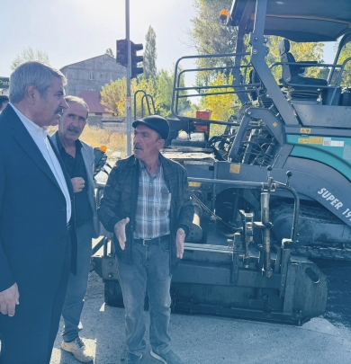 Yeni Bir Yolda Daha Asfalt Çalışmamızı Başlattık. ????Şehir Merkezi Mezarlık Yolu