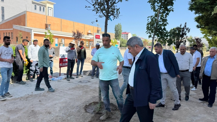 Yeni Mahalle'ye Yeni Park: Başkan Taşkın Çalışmaları Yerinde İnceledi